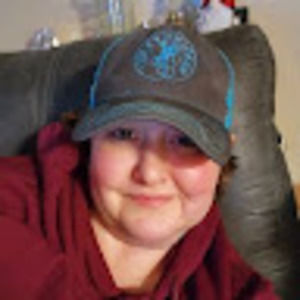 Meet your Posher, Holly